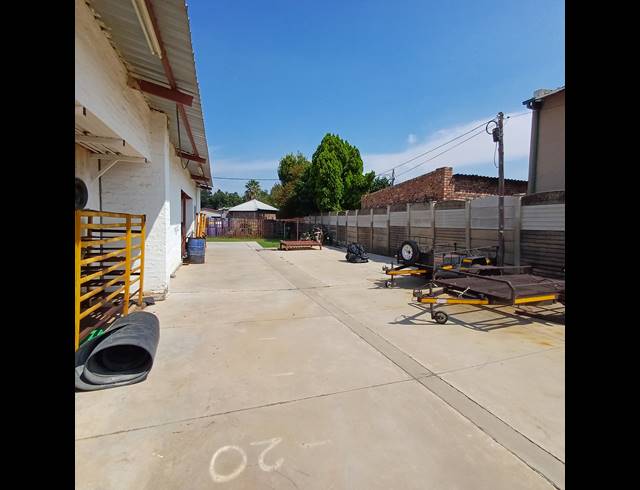 3 BEDROOM HOUSE FOR SALE IN THREE RIVERS